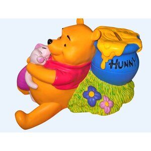 Winnie The Pooh & Piglet Hugging Figurine With Hunny Pot Resin Collectible Decor